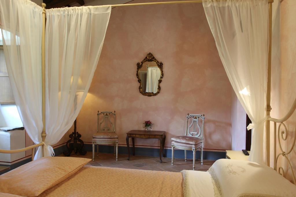 Agriturismo Casale La Palombara チェッレート・ディ・スポレート 部屋 写真